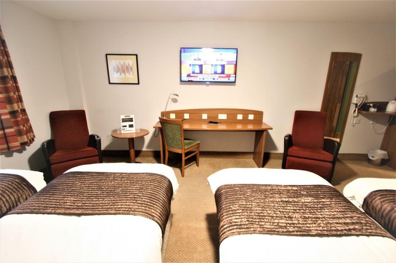 ดอนคาสเตอร์ อินเตอร์เนชั่นแนล โฮเต็ล Hotel ภายนอก รูปภาพ