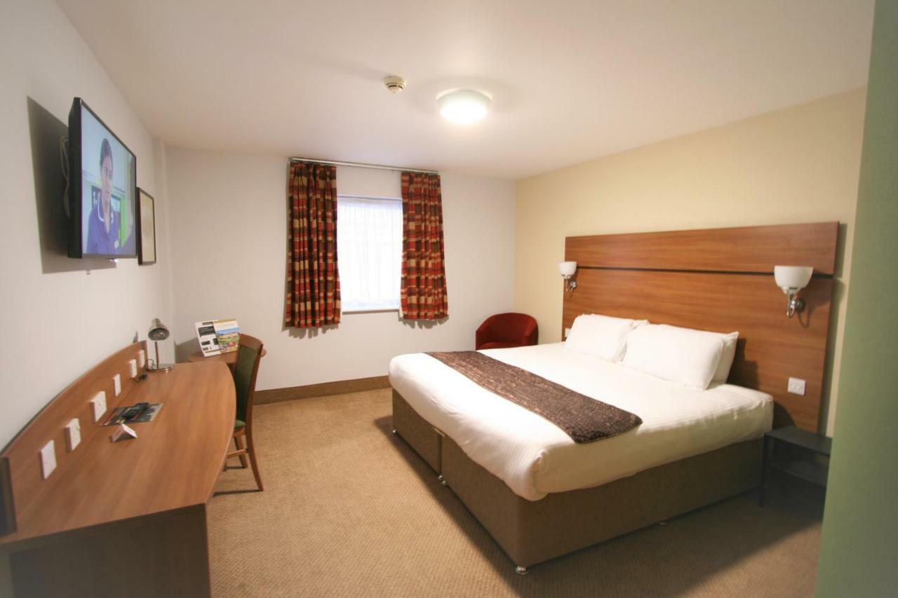 ดอนคาสเตอร์ อินเตอร์เนชั่นแนล โฮเต็ล Hotel ภายนอก รูปภาพ